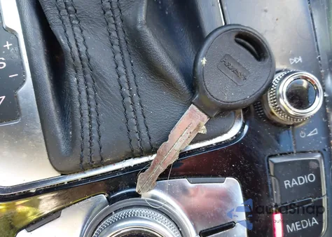 2013 Audi Q5 Hybrid 2.0T Prestige из США, поврежденный, VIN WA1C8AFP0DA042193